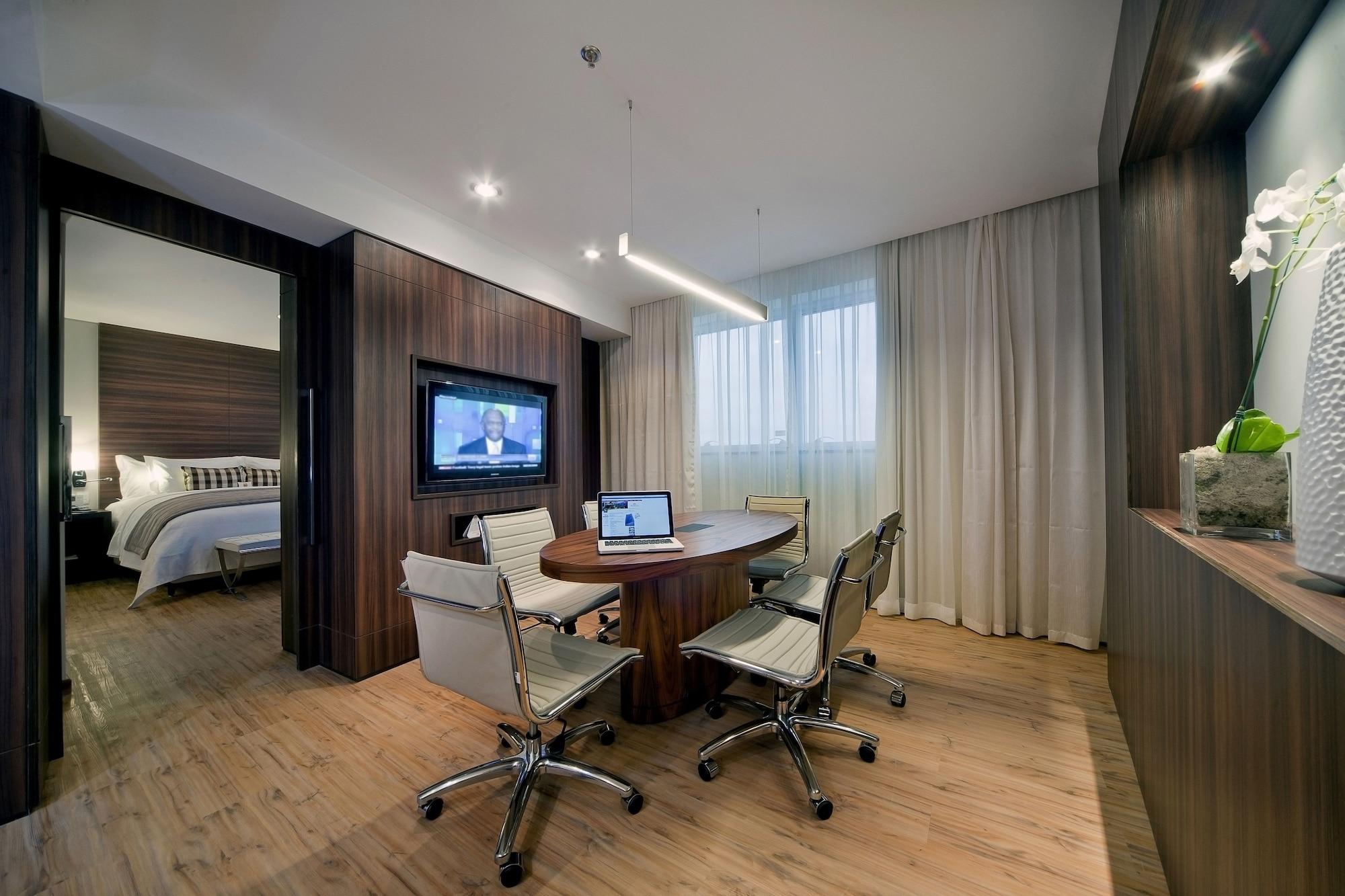 Quality Hotel Vitoria